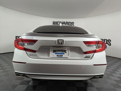Certified 2019 Honda Accord Touring image 5