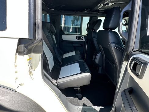 New 2026 Ford Bronco Outer Banks w/ Sasquatch Package AWD/4WD image 17
