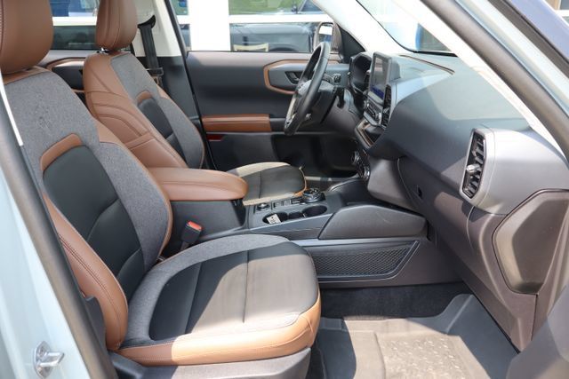 Certified 2024 Ford Bronco Sport Outer Banks w/ Tech Package AWD/4WD image 36