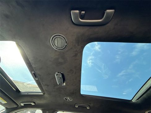 Used 2022 Hyundai Palisade Calligraphy image 12