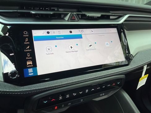 New 2026 Jeep Cherokee Laredo AWD/4WD image 28