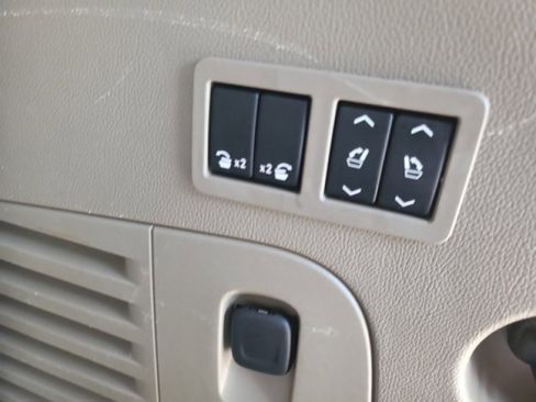 Used 2017 Chevrolet Tahoe Premier image 35