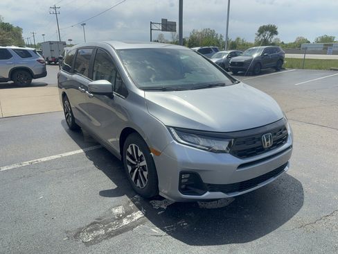 New 2026 Honda Odyssey EX-L image 3