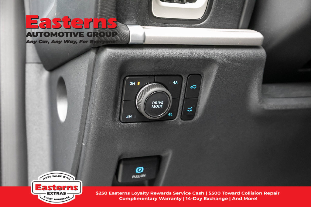 Used 2025 Ford Expedition Active AWD/4WD image 22