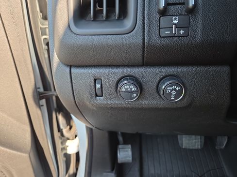 Used 2019 Chevrolet Colorado ZR2 w/ ZR2 Dusk Special Edition AWD/4WD image 31