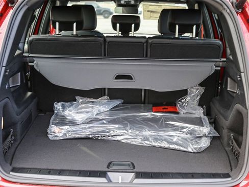 New 2025 Mercedes-Benz GLB 35 AMG 4MATIC image 33