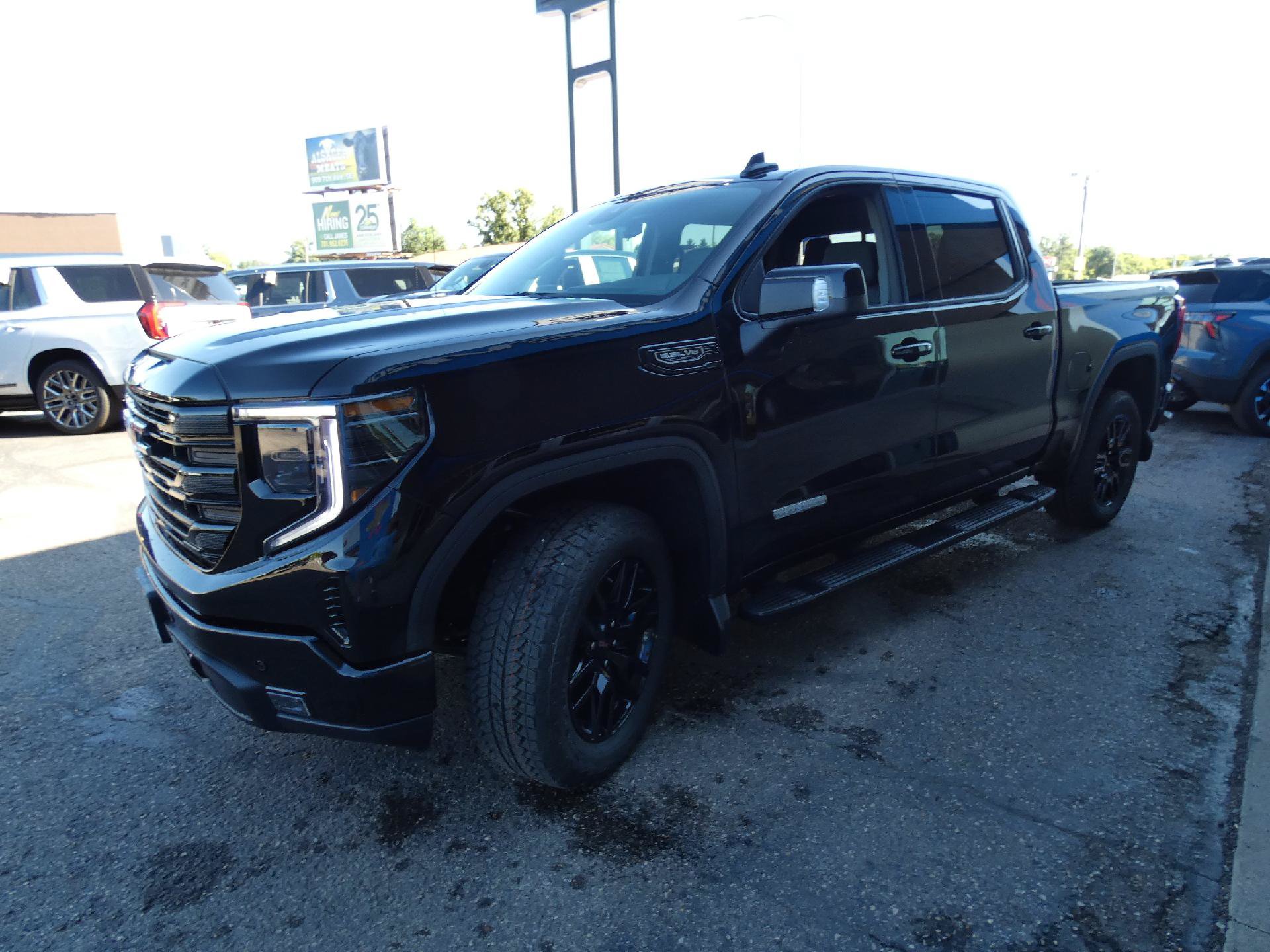 New 2026 GMC Sierra 1500 Elevation w/ Elevation Premium Package AWD/4WD image 6