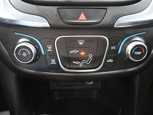 Used 2020 Chevrolet Equinox LT AWD/4WD image 21
