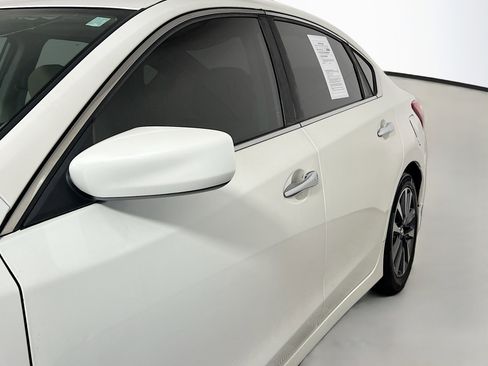 Used 2016 Nissan Altima 2.5 S w/ Power Driver Seat Package FWD image 13