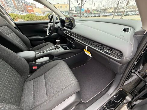 New 2026 Honda HR-V LX image 39