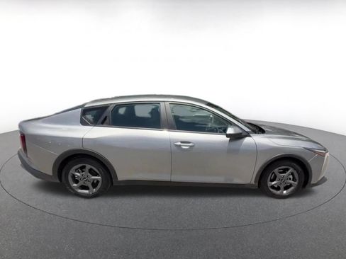 Used 2025 Kia K4 FWD image 16