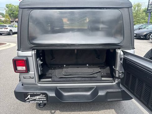 Used 2019 Jeep Wrangler Sport AWD/4WD image 23