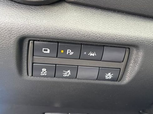 Used 2020 Nissan Versa S image 13