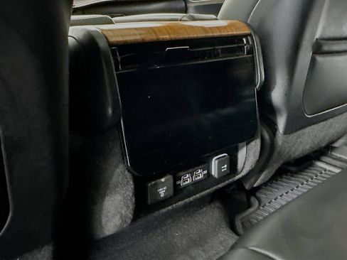 Used 2022 Jeep Grand Wagoneer Series III w/ Flexible Seating Group AWD/4WD image 22