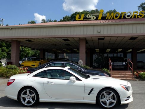 Used 2014 Mercedes-Benz SL 550 w/ Sport Wheel Package image 21