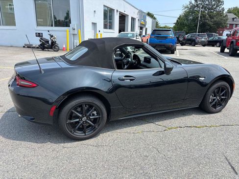 Used 2025 MAZDA MX-5 Miata Sport RWD image 6