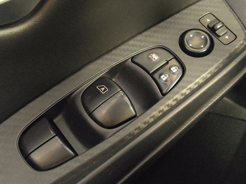 Used 2023 Nissan Sentra SV FWD image 27