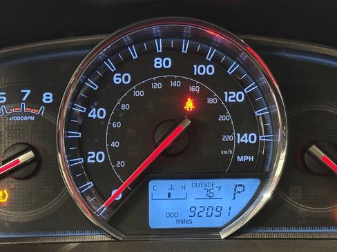 Used 2015 Toyota RAV4 Limited AWD/4WD image 32