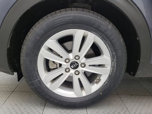 Used 2019 Kia Sportage LX FWD image 31