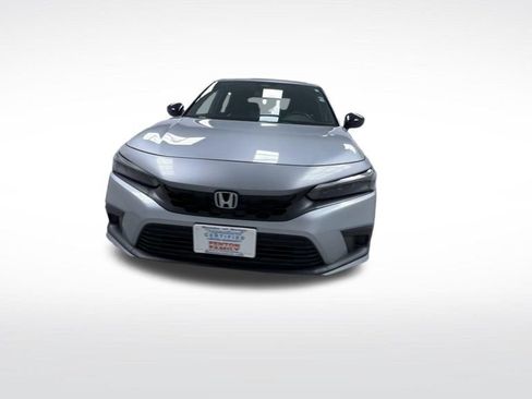 Used 2024 Honda Civic Sport image 3