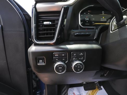 Used 2026 GMC Sierra 2500 Denali w/ Denali Reserve Package AWD/4WD image 18