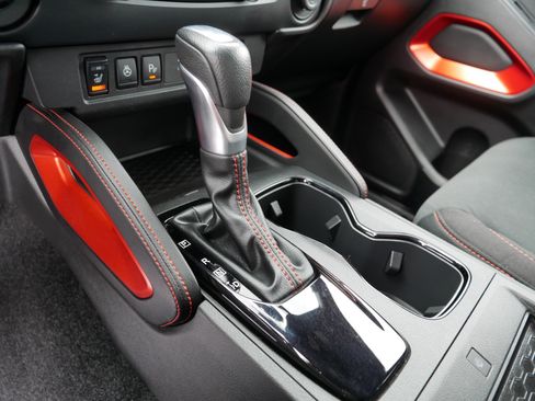 Used 2022 Nissan Frontier PRO-4X image 24