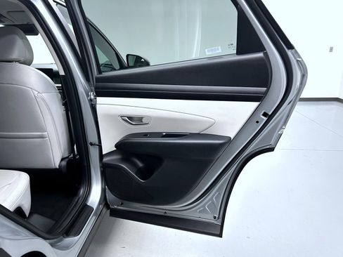 Used 2025 Hyundai Tucson SEL image 17