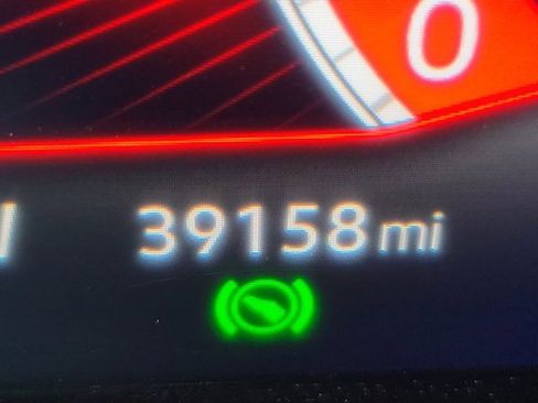 Used 2022 Volkswagen Taos SE w/ Panoramic Sunroof Package image 27