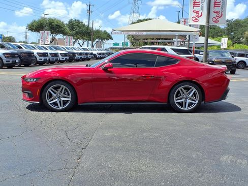Used 2024 Ford Mustang Premium RWD image 9
