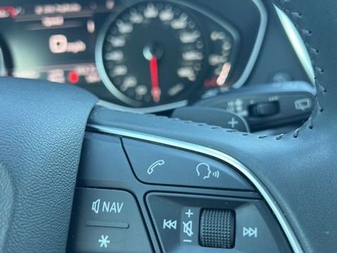 Used 2020 Audi Q5 2.0T Premium image 12