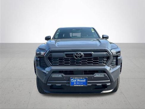 Used 2025 Toyota Tacoma TRD Off-Road w/ TRD Off Road Upgrade Package AWD/4WD image 3