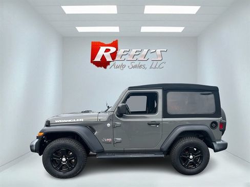 Used 2019 Jeep Wrangler Sport AWD/4WD image 12