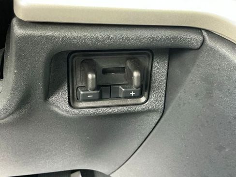 Used 2025 Ford Expedition Max Active AWD/4WD image 33