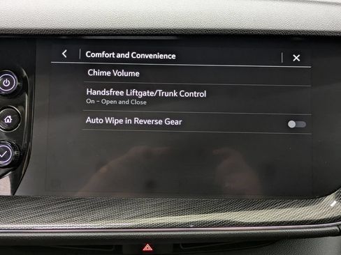 Used 2023 Buick Envision Preferred AWD/4WD image 9