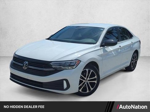Used 2024 Volkswagen Jetta Sport FWD image 1