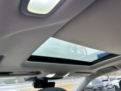 Used 2023 Subaru Ascent Touring image 17