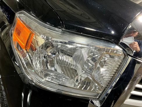 Used 2014 Toyota Tundra 1794 Edition image 28