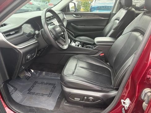 Used 2021 Jeep Grand Cherokee L Limited AWD/4WD image 12