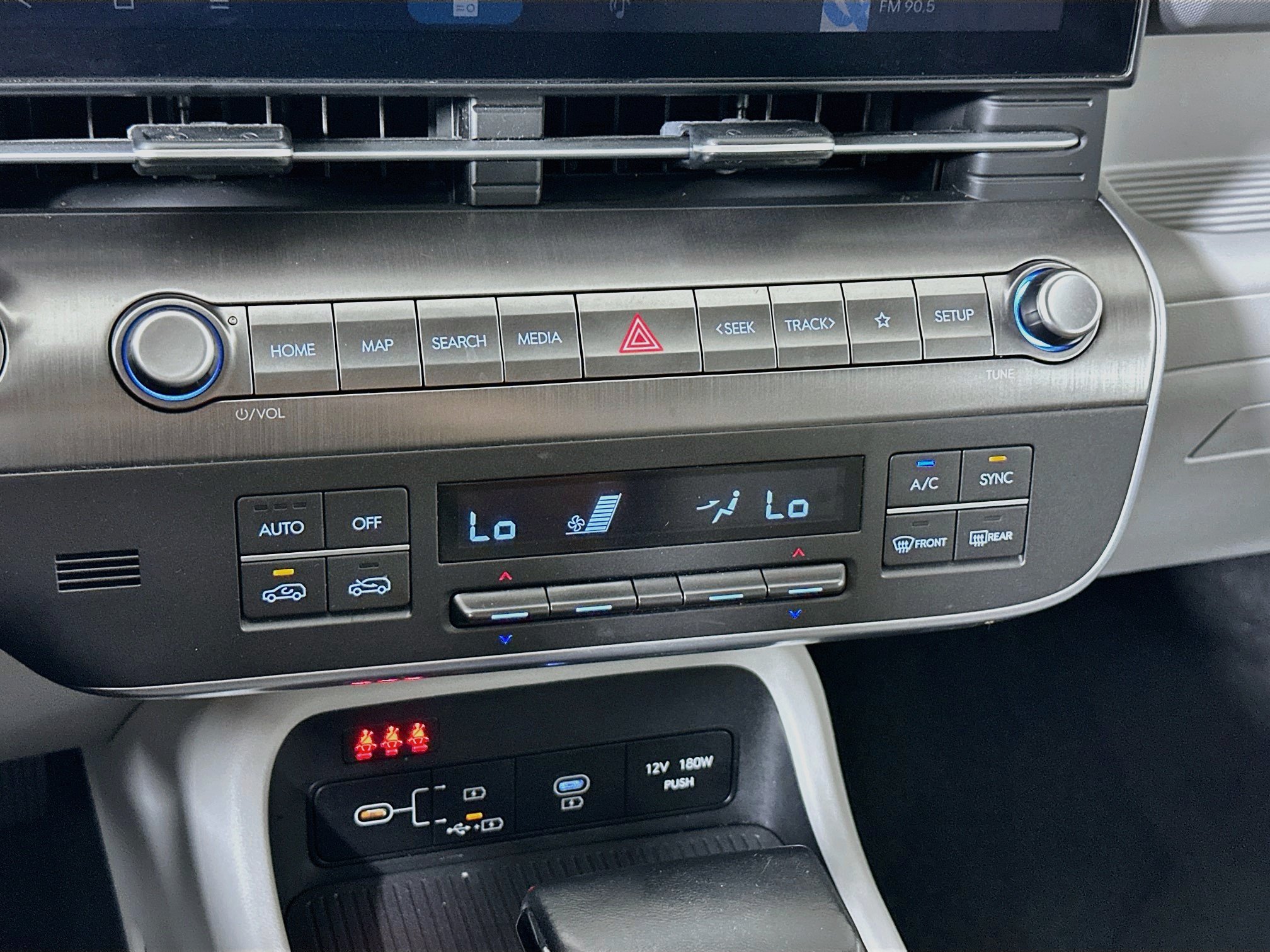 Used 2025 Hyundai Kona SEL FWD image 23