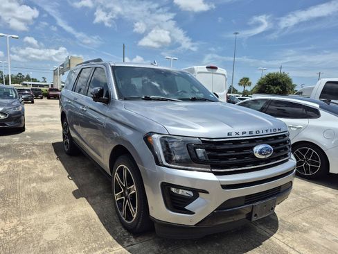 Used 2021 Ford Expedition Limited RWD image 19