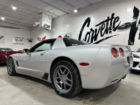 Used 2001 Chevrolet Corvette Z06 RWD image 4