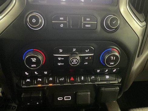 Used 2019 Chevrolet Silverado 1500 LTZ w/ LTZ Plus Package image 18