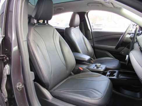 Used 2022 Ford Mustang Mach-E Premium image 7