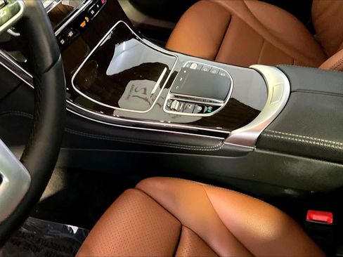 Certified 2021 Mercedes-Benz GLC 300 4MATIC image 17