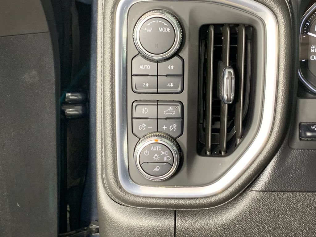 Used 2021 GMC Sierra 1500 Denali w/ Denali Ultimate Package AWD/4WD image 16
