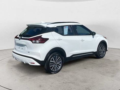 Used 2024 Nissan Kicks SR FWD image 5