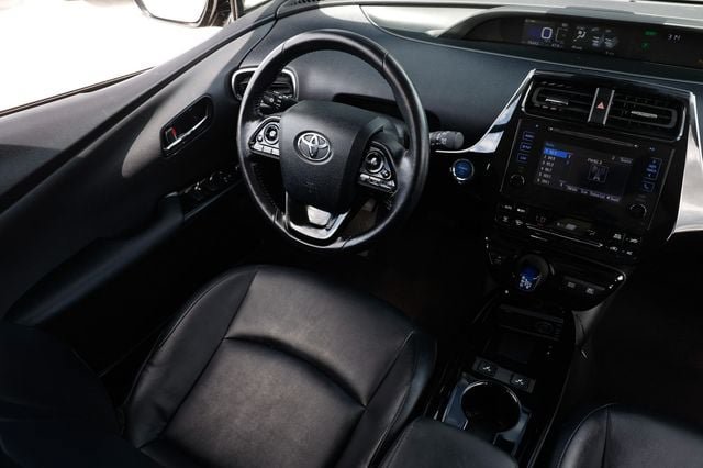 Used 2019 Toyota Prius XLE FWD image 24