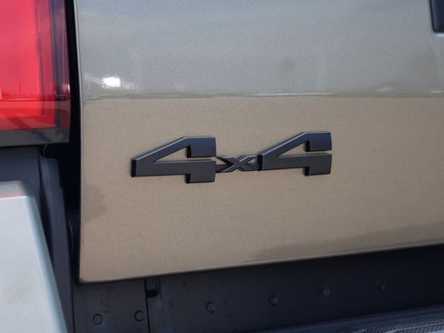 New 2025 Toyota Tacoma TRD Off-Road image 12