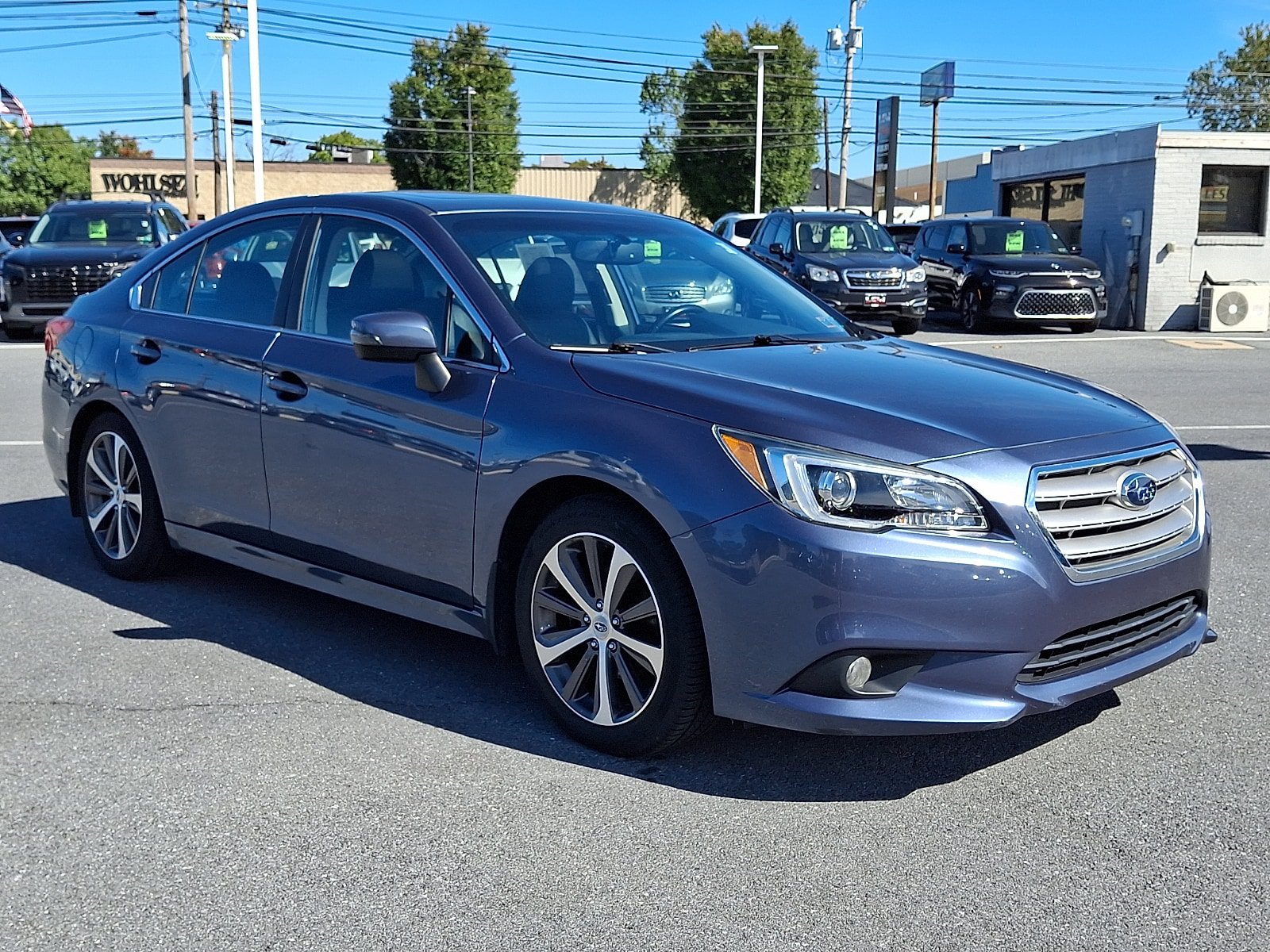 Used 2017 Subaru Legacy 2.5i Limited AWD/4WD image 3