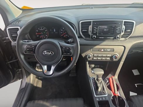 Used 2019 Kia Sportage LX AWD/4WD image 10